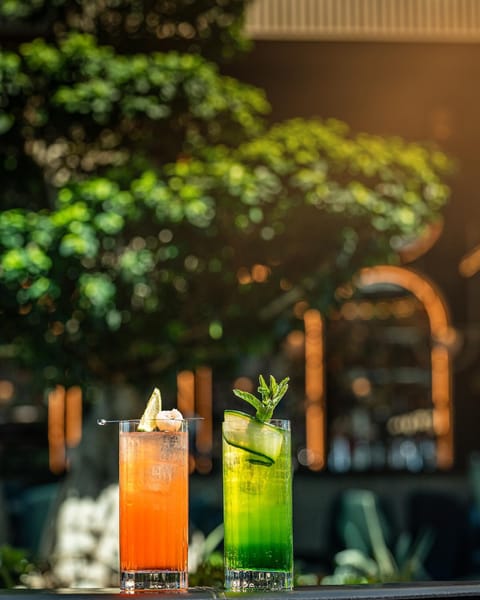 Restaurant/places to eat, Food and drinks, Drinks, Alcoholic drinks, Non alcoholic drinks