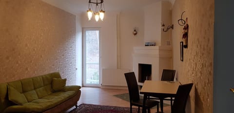 Living room, Seating area, Dining area, Area and facilities