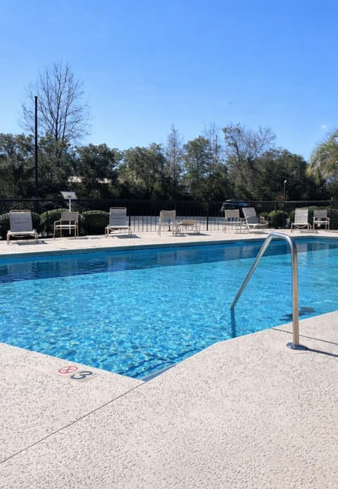 Balcony/Terrace, Pool view, Pool view, Swimming pool, Swimming pool