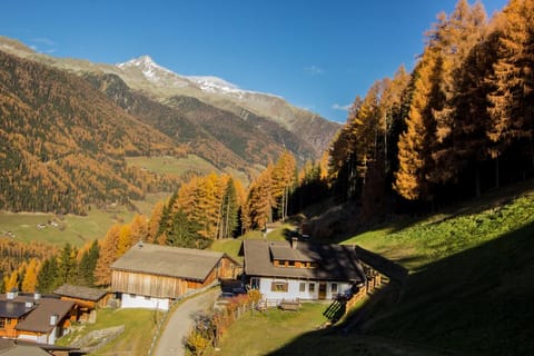 Neighbourhood, Natural landscape, Bird's eye view, Hiking, Mountain view