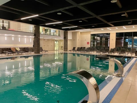 Pool view, Swimming pool