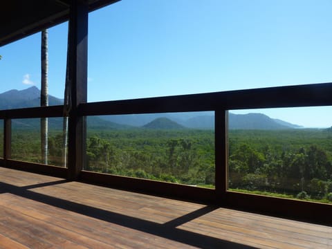 Mountain view, Sea view
