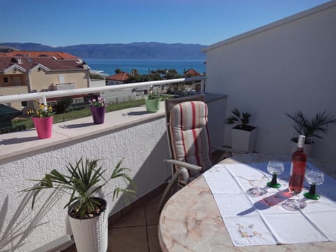 Patio, Sea view
