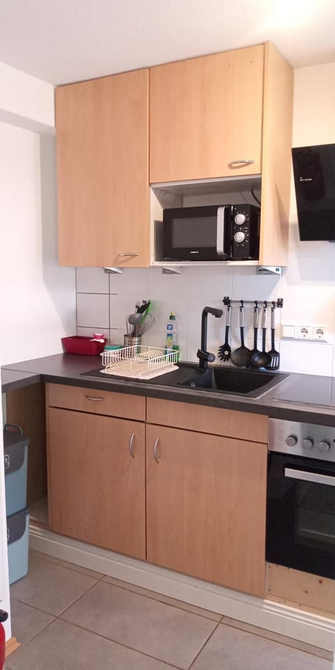 Kitchen or kitchenette, kitchen