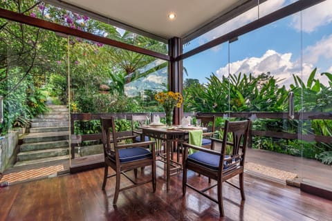 Bird's eye view, Dining area, Garden view, Mountain view