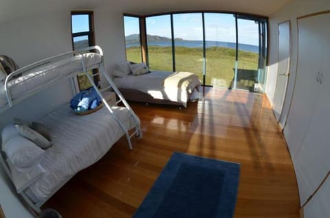 Mures Cloudy Bay Retreat Nature lodge in South Bruny