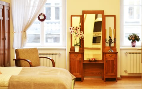 Bed, Photo of the whole room, Bedroom, internet
