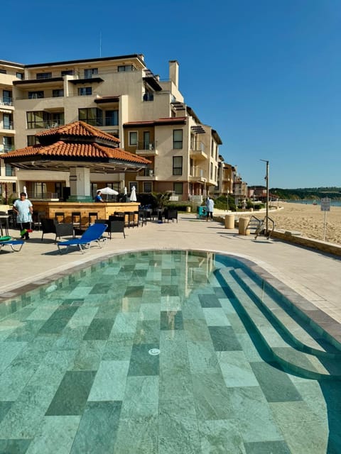 Property building, Pool view, Swimming pool