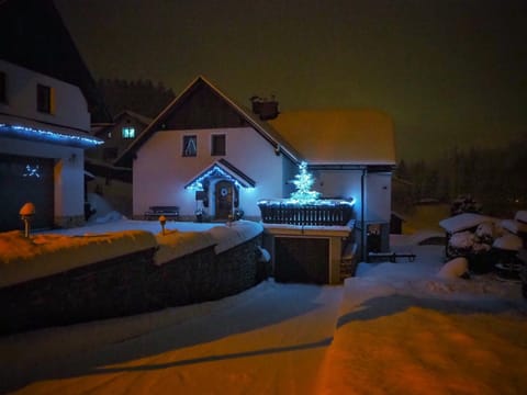 Property building, Facade/entrance, Winter
