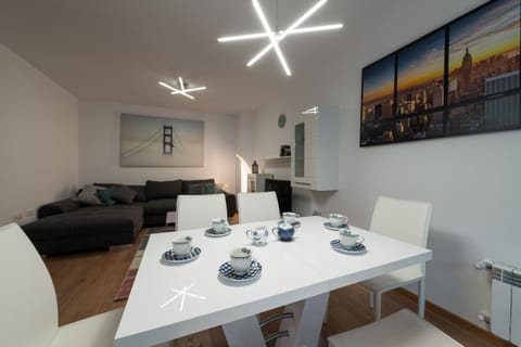 Coffee/tea facilities, Living room, Dining area