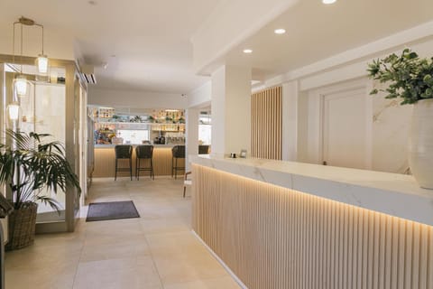 Lobby or reception, Lounge or bar