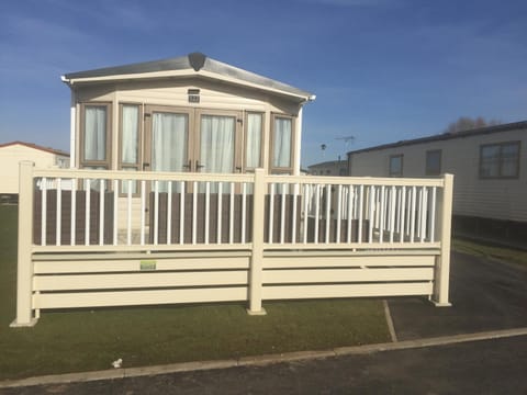 tattershall lakes Campground/ 
RV Resort in Tattershall