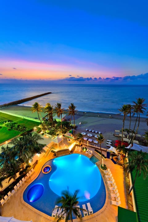 Bird's eye view, Swimming pool, Swimming pool