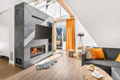 TV and multimedia, Living room, Seating area