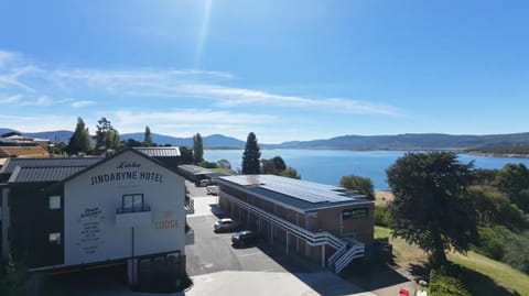 Property building, Bird's eye view, Lake view, Mountain view
