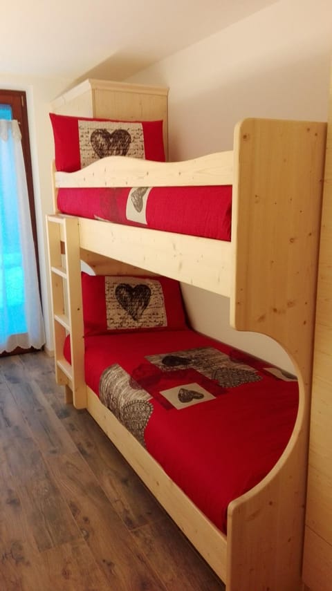 bunk bed