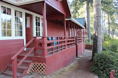 Mercer Lake Resort and Beach Resort in Oregon