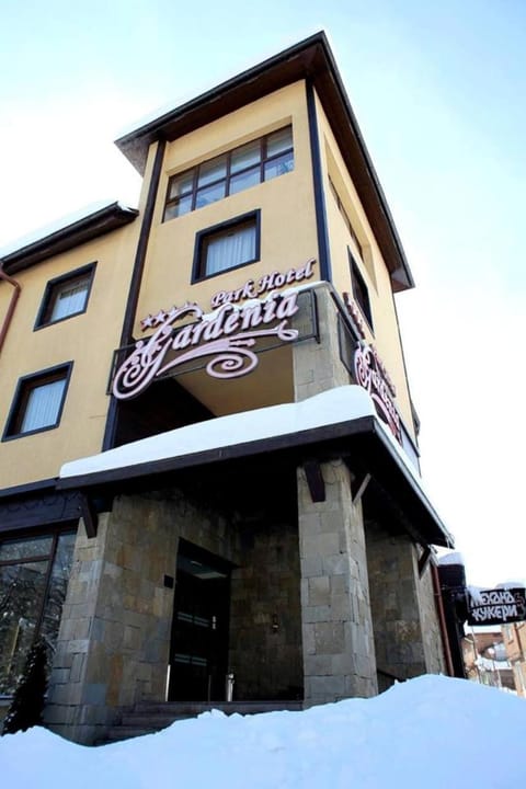 Property building, Property logo or sign