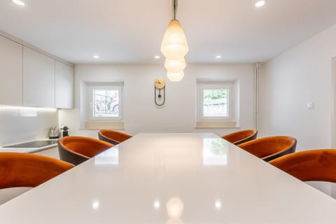 Dining area, kitchen