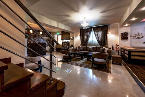 Communal lounge/ TV room