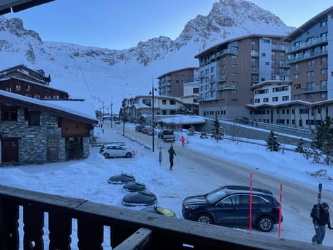 Studio cabine double balcon Tignes val claret ouvert toute l année Cabin in Tignes