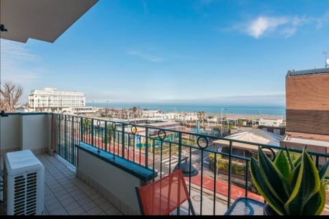Day, Natural landscape, View (from property/room), Balcony/Terrace, City view, Sea view