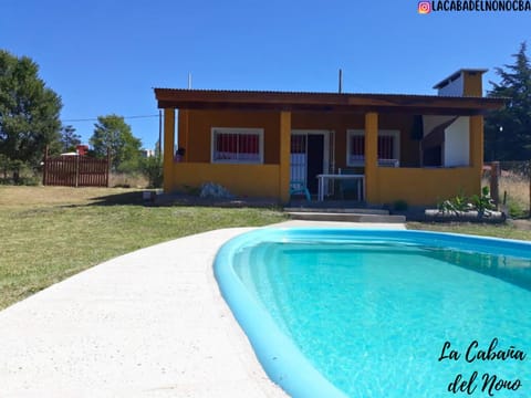 Property building, Garden view, Pool view, Swimming pool, sunbed