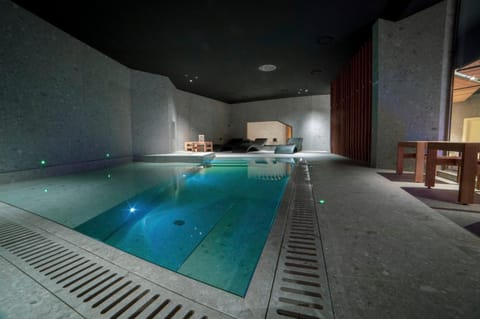 Hot Tub, On site, Area and facilities, Swimming pool