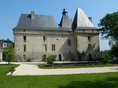 Facade/entrance, Facade/entrance
