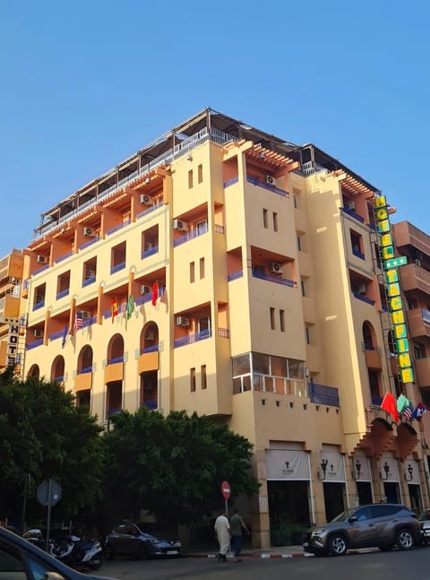 Property building, Facade/entrance