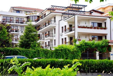 Property building, On site