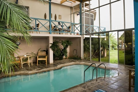 Swimming pool, Swimming pool