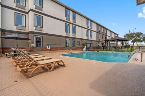 Pool view, Swimming pool