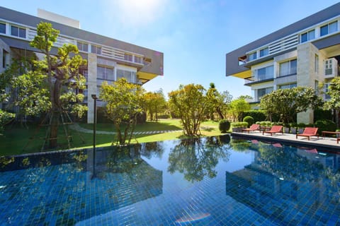 Property building, Swimming pool
