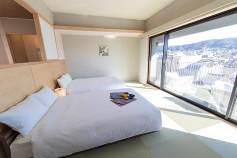 Bed, Bedroom, Mountain view