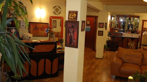 Lobby or reception, Seating area