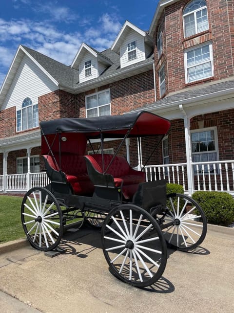 Carriage House Inn Hotel in Branson