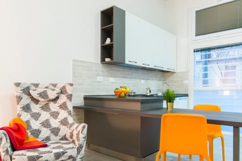 Kitchen or kitchenette, Living room