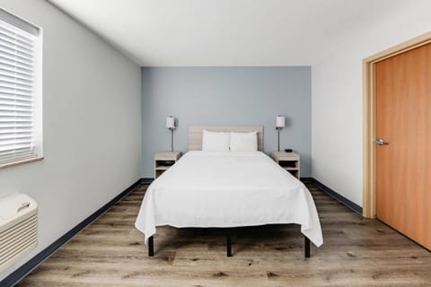 Birch Hill Suites Dayton-WP AFB Hotel in Fairborn