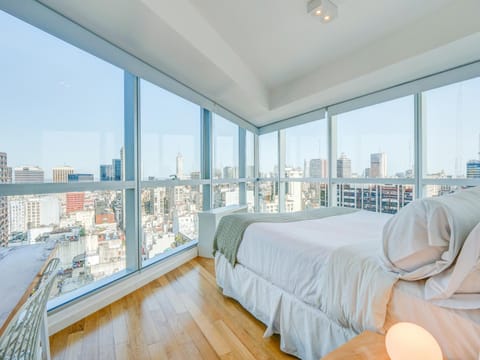 Bedroom, City view