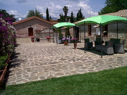Property building, Patio, Spring, Garden, Garden view