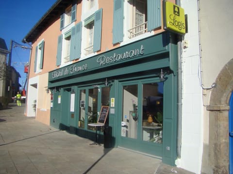 Facade/entrance, Day
