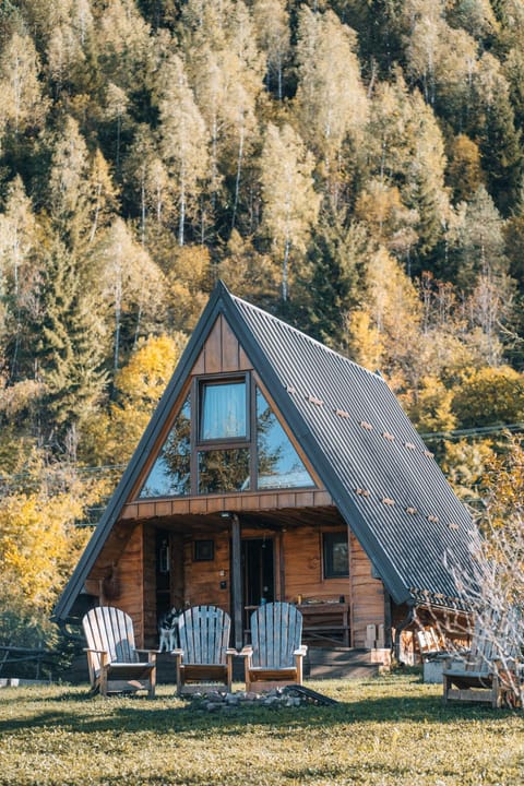 Vikendica Pustolov - Uvac, Zlatar House in Zlatibor District, Serbia