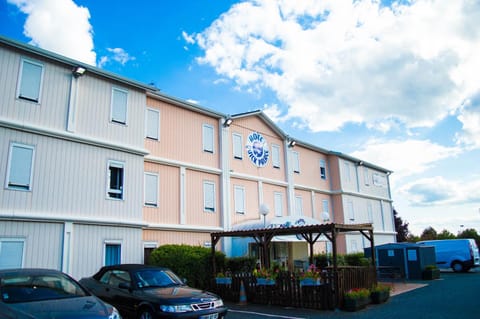 Facade/entrance, Day