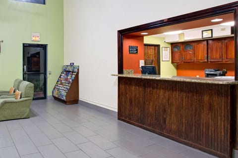 Lobby or reception, On site