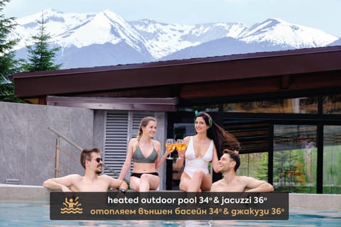 Mountain view, Swimming pool