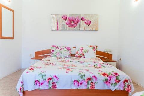 Family House Katerini Bed and Breakfast in Nessebar