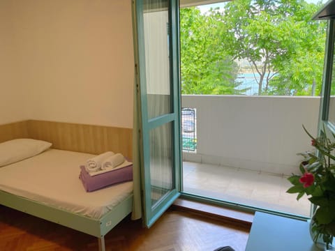 Bed, View (from property/room), Balcony/Terrace, Photo of the whole room, Bedroom, Sea view, towels
