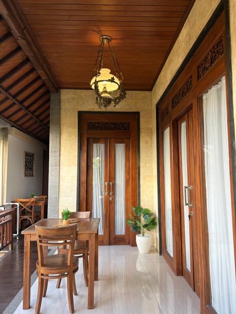 Cantika Guest House Bed and Breakfast in Ubud