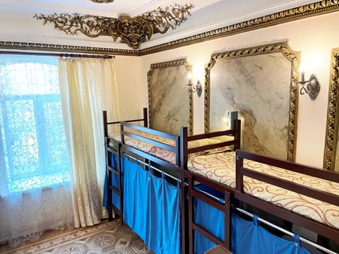bunk bed
